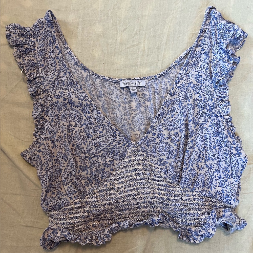 ❤️2 for $5 ❤️ Cottagecore summer smocked paisley top